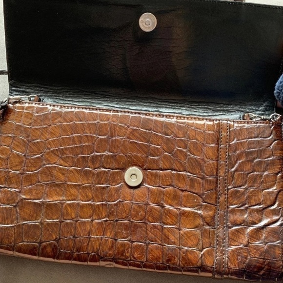 𝅺BCBG faux croc clutch - Picture 5 of 13